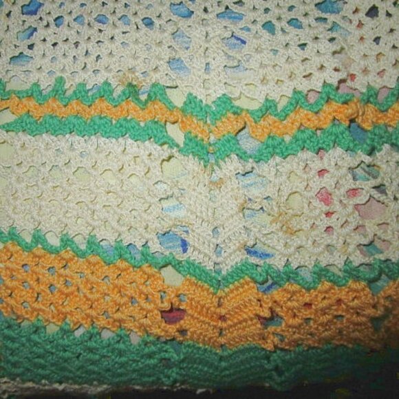 Vtg Hand CROCHET Country APRON Tie Back HALTER 50s 60s 70s Housewife RETRO Boho - Picture 9 of 9